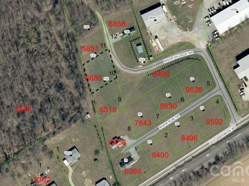 133 River Village Drive, Marion, NC 28752.  MLS# CAR4399311, YatesRealty ID 35620. 