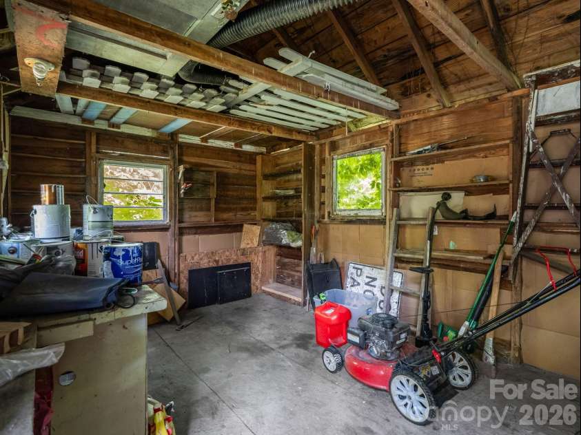 112 Resort Street, Hendersonville, NC 28792.  MLS# CAR4399582, YatesRealty ID 35622. Workshop area