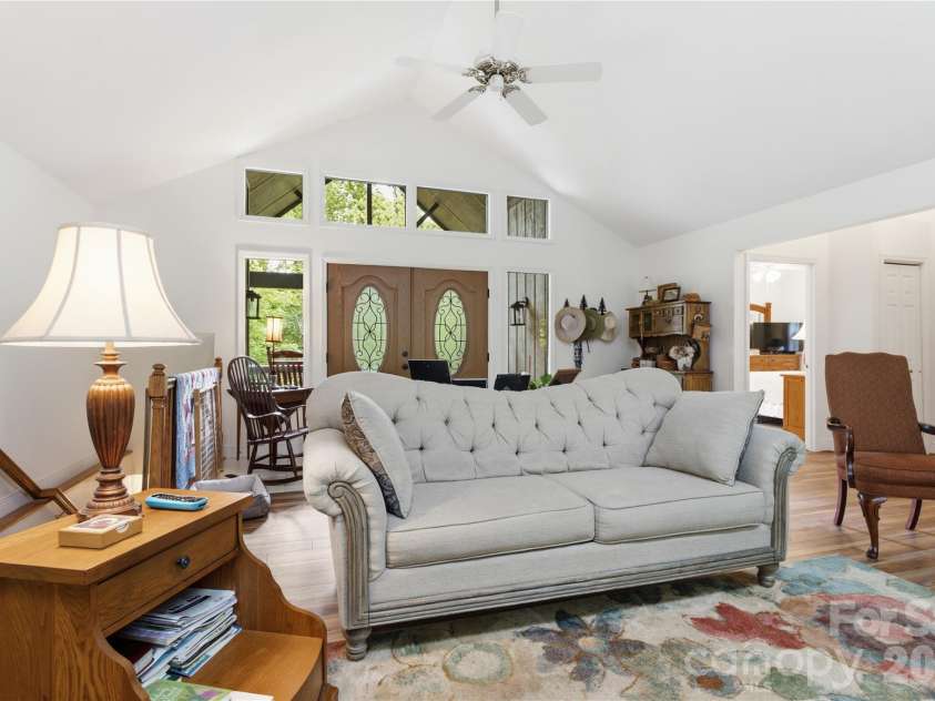 100 Foresthill Lane, Whittier, NC 28789.  MLS# CAR4397403, YatesRealty ID 35624. 