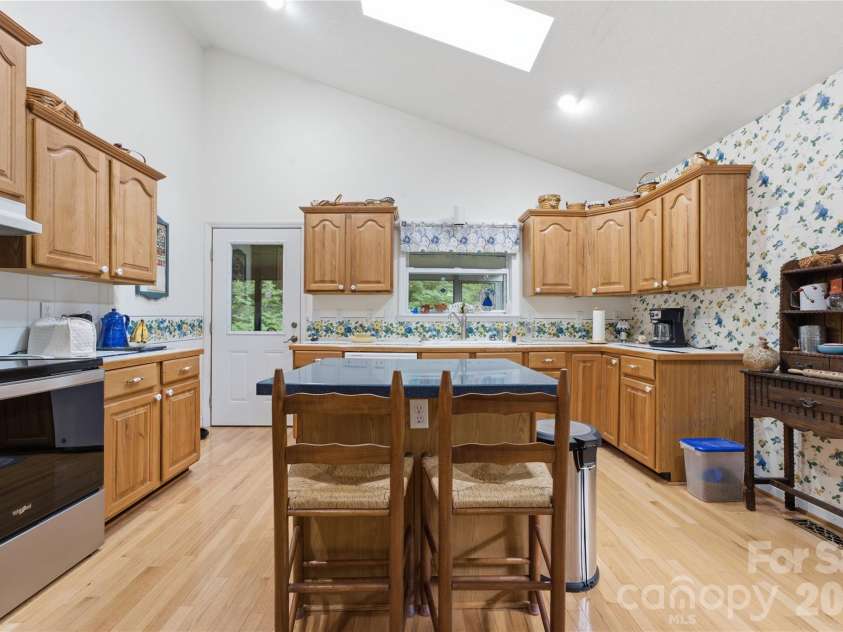 100 Foresthill Lane, Whittier, NC 28789.  MLS# CAR4397403, YatesRealty ID 35624. 
