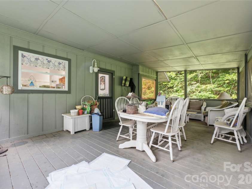 100 Foresthill Lane, Whittier, NC 28789.  MLS# CAR4397403, YatesRealty ID 35624. 