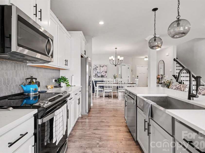2334 Waverly Drive, Monroe, NC 28112.  MLS# CAR4420512, YatesRealty ID 35625. 