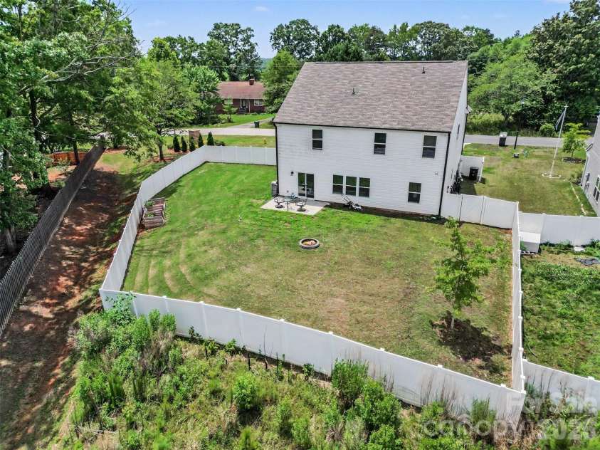 2334 Waverly Drive, Monroe, NC 28112.  MLS# CAR4420512, YatesRealty ID 35625. 