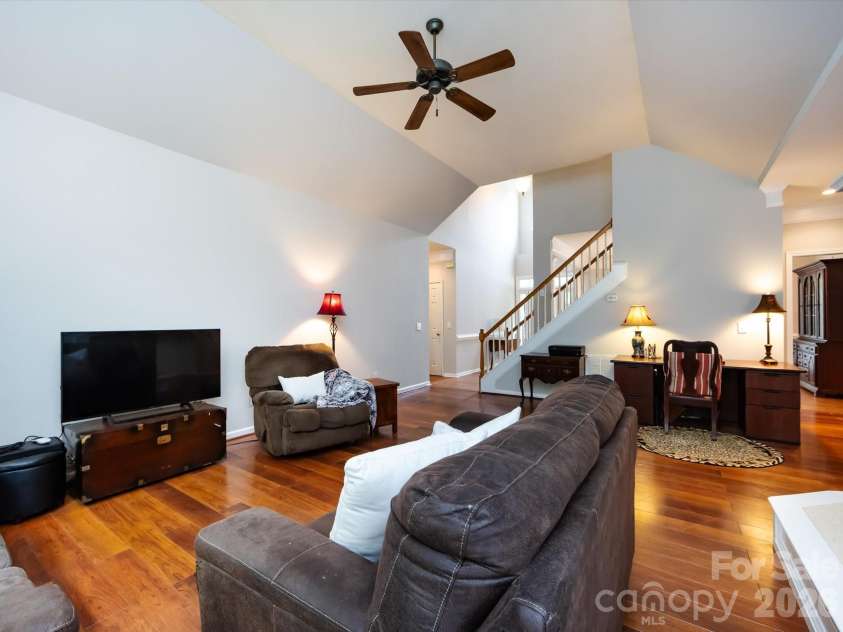 1423 Piper Court, Concord, NC 28025.  MLS# CAR4376412, YatesRealty ID 35626. 