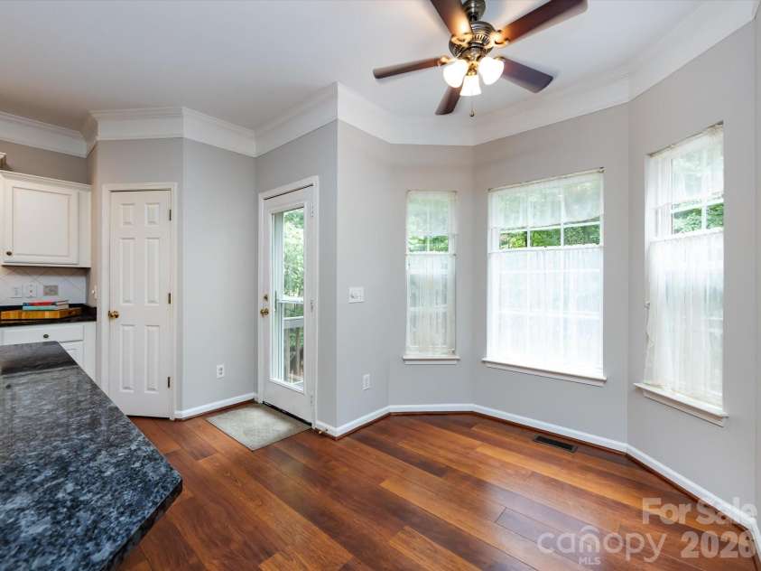 1423 Piper Court, Concord, NC 28025.  MLS# CAR4376412, YatesRealty ID 35626. Breakfast area