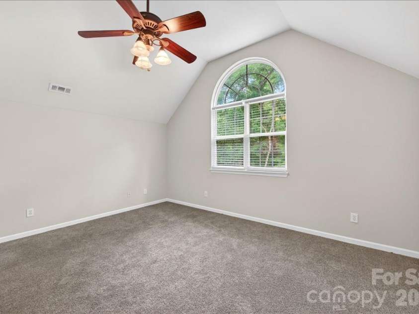 1423 Piper Court, Concord, NC 28025.  MLS# CAR4376412, YatesRealty ID 35626. Loft area