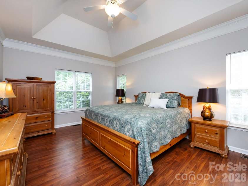 1423 Piper Court, Concord, NC 28025.  MLS# CAR4376412, YatesRealty ID 35626. Main level primary bedroom