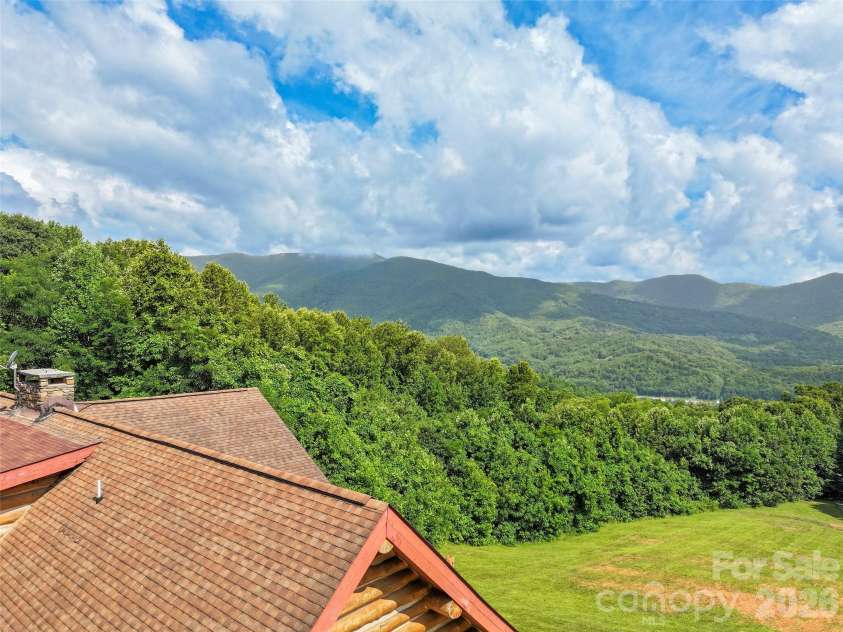 220 Mica Mine Road, Waynesville, NC 28786.  MLS# CAR4401207, YatesRealty ID 35627. 