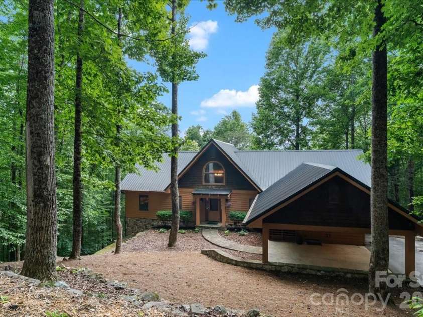 317 Von Trapp Lane, Tuckasegee, NC 28783.  MLS# CAR4401631, YatesRealty ID 35628. 