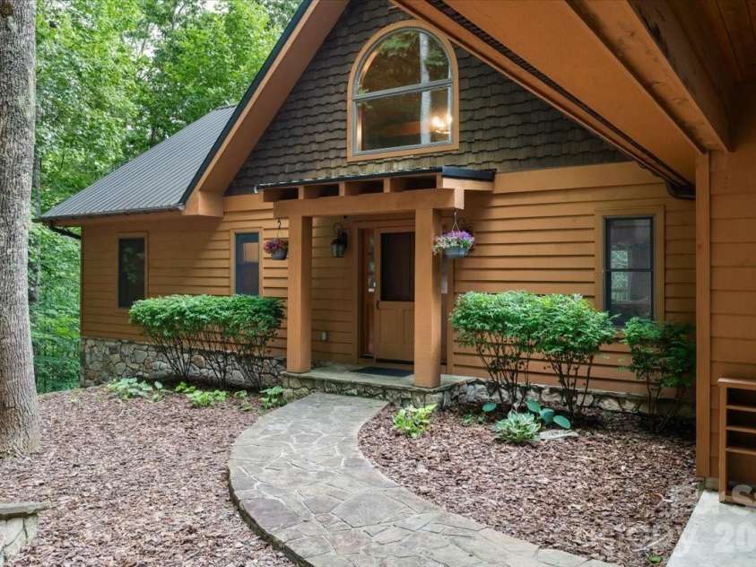 317 Von Trapp Lane, Tuckasegee, NC 28783.  MLS# CAR4401631, YatesRealty ID 35628. 