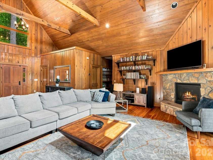 317 Von Trapp Lane, Tuckasegee, NC 28783.  MLS# CAR4401631, YatesRealty ID 35628. 