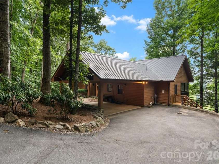 317 Von Trapp Lane, Tuckasegee, NC 28783.  MLS# CAR4401631, YatesRealty ID 35628. 