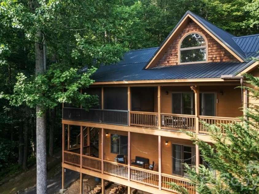 317 Von Trapp Lane, Tuckasegee, NC 28783.  MLS# CAR4401631, YatesRealty ID 35628. 