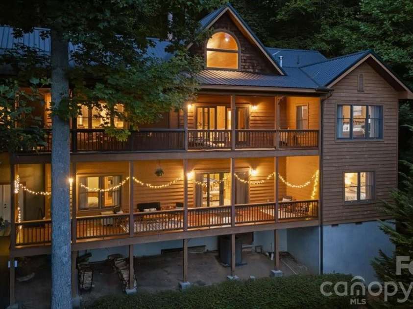 317 Von Trapp Lane, Tuckasegee, NC 28783.  MLS# CAR4401631, YatesRealty ID 35628. 