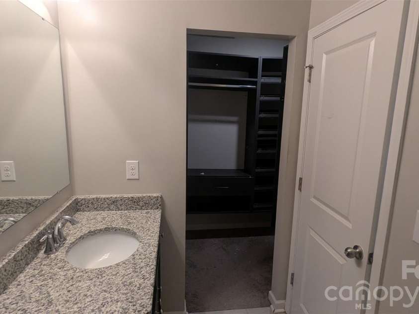 12417 Bryton Ridge Parkway, Huntersville, NC 28078.  MLS# CAR4401551, YatesRealty ID 3563. Primary Bath & Walk-In Closet