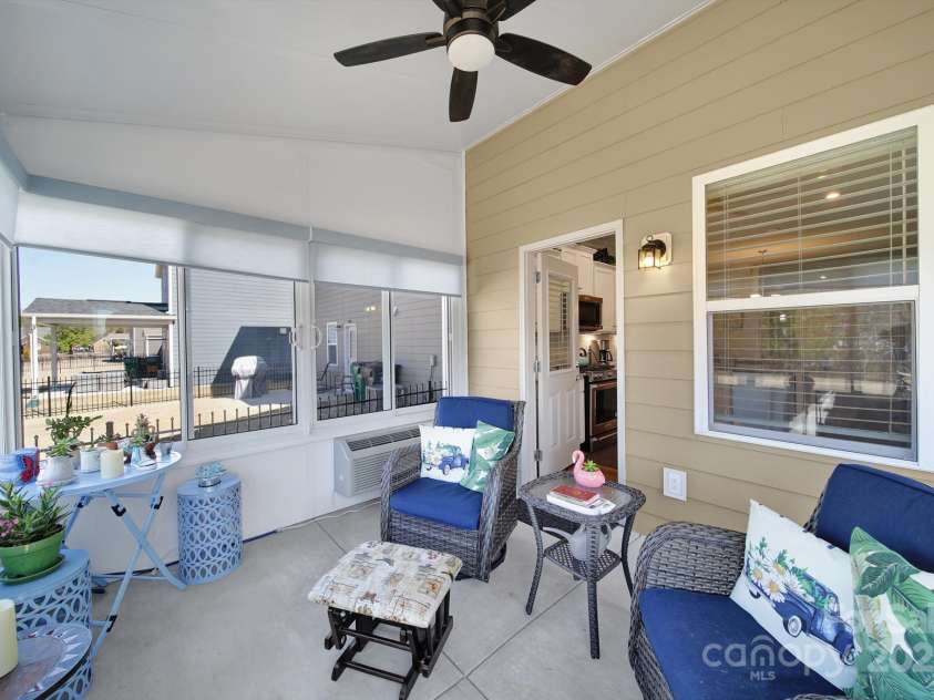 14032 Canemeadow Drive, Charlotte, NC 28278.  MLS# CAR4225614, YatesRealty ID 3563. 