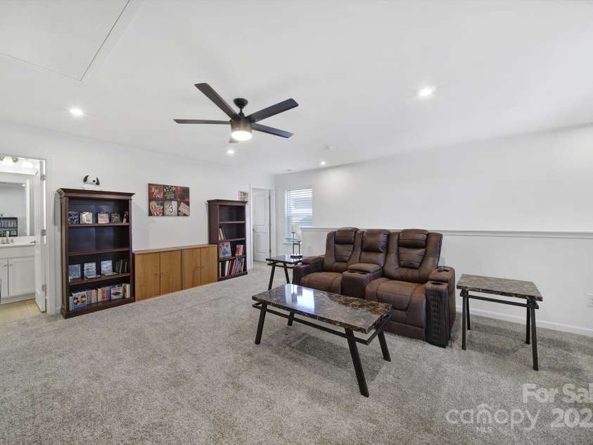 14032 Canemeadow Drive, Charlotte, NC 28278.  MLS# CAR4225614, YatesRealty ID 3563. 