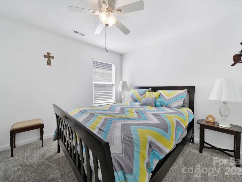 14032 Canemeadow Drive, Charlotte, NC 28278.  MLS# CAR4225614, YatesRealty ID 3563. 