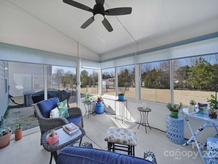 14032 Canemeadow Drive, Charlotte, NC 28278.  MLS# CAR4225614, YatesRealty ID 3563. 