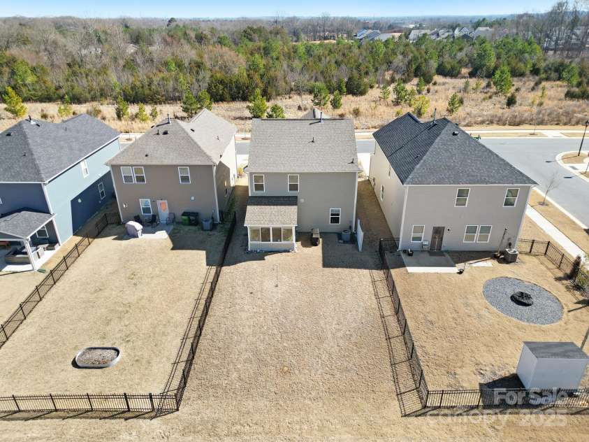 14032 Canemeadow Drive, Charlotte, NC 28278.  MLS# CAR4225614, YatesRealty ID 3563. 