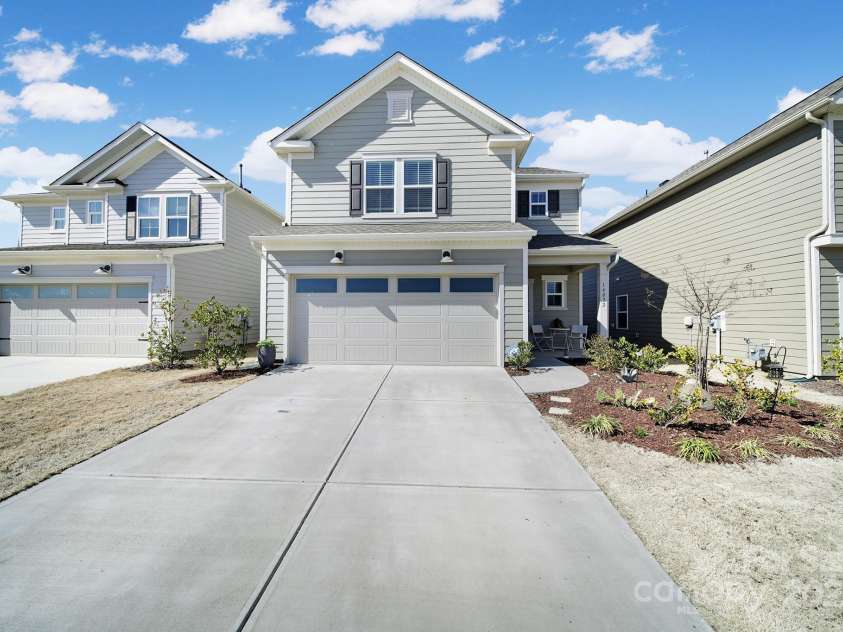 14032 Canemeadow Drive, Charlotte, NC 28278.  MLS# CAR4225614, YatesRealty ID 3563. 
