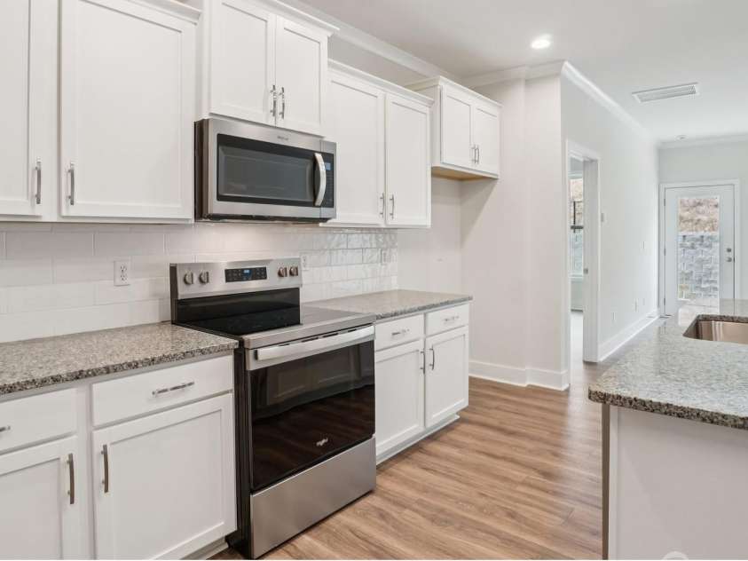 204 Driscoll Way, Weaverville, NC 28787.  MLS# CAR4400553, YatesRealty ID 35631. Photos are representative