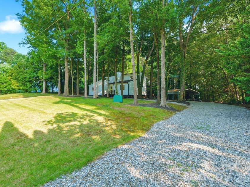127 Rustic Way Lane, Mooresville, NC 28117.  MLS# CAR4387871, YatesRealty ID 35632. 