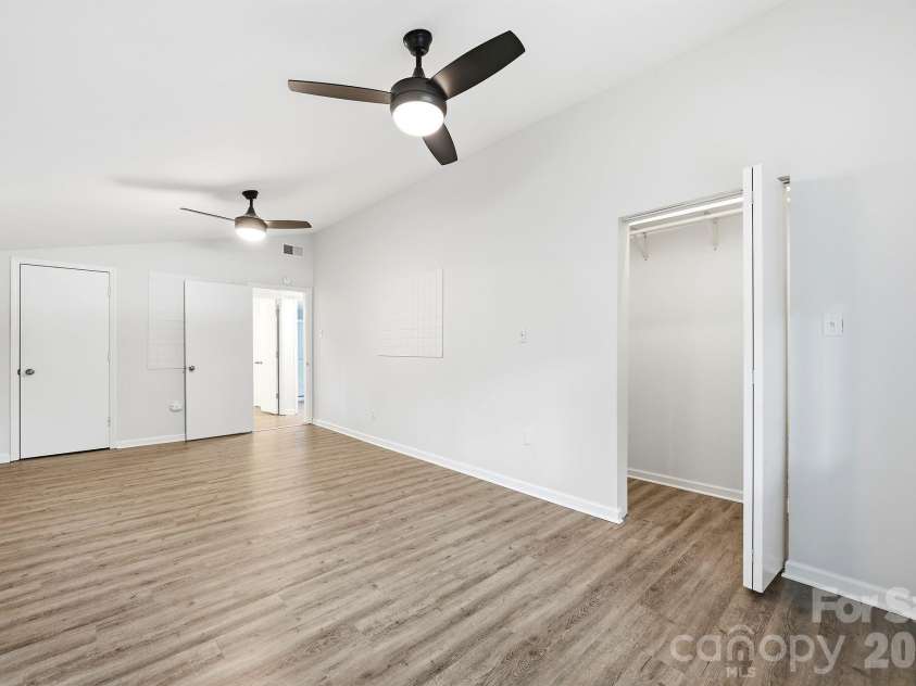 127 Rustic Way Lane, Mooresville, NC 28117.  MLS# CAR4387871, YatesRealty ID 35632. 