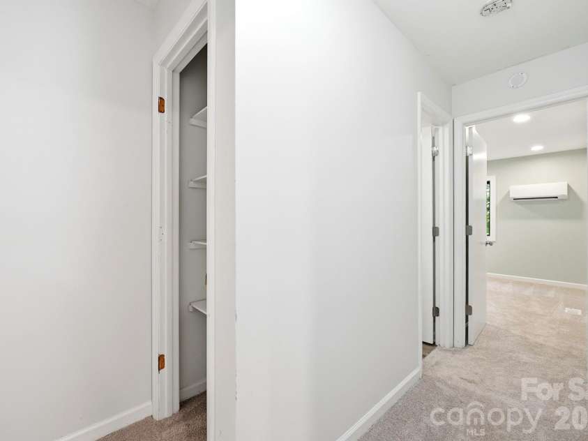 127 Rustic Way Lane, Mooresville, NC 28117.  MLS# CAR4387871, YatesRealty ID 35632. 