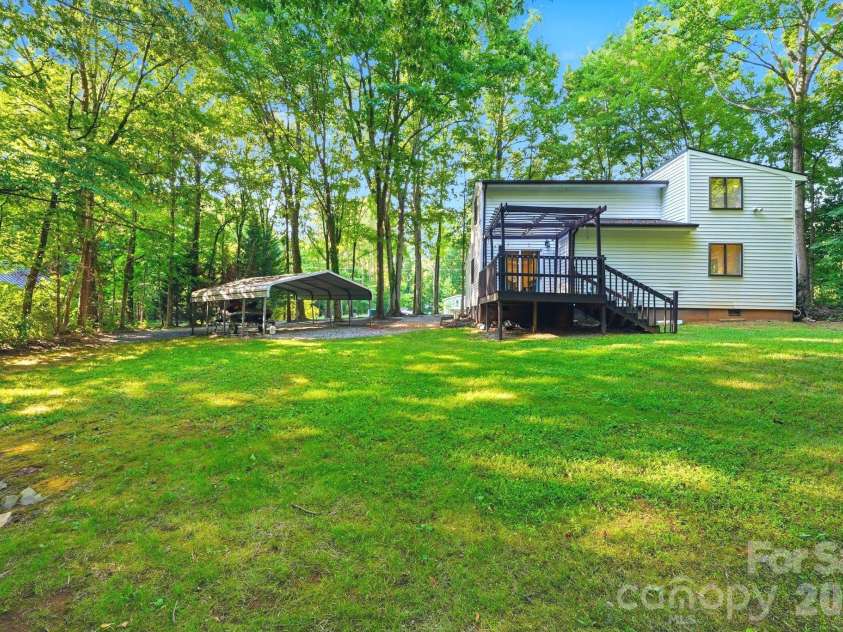 127 Rustic Way Lane, Mooresville, NC 28117.  MLS# CAR4387871, YatesRealty ID 35632. 