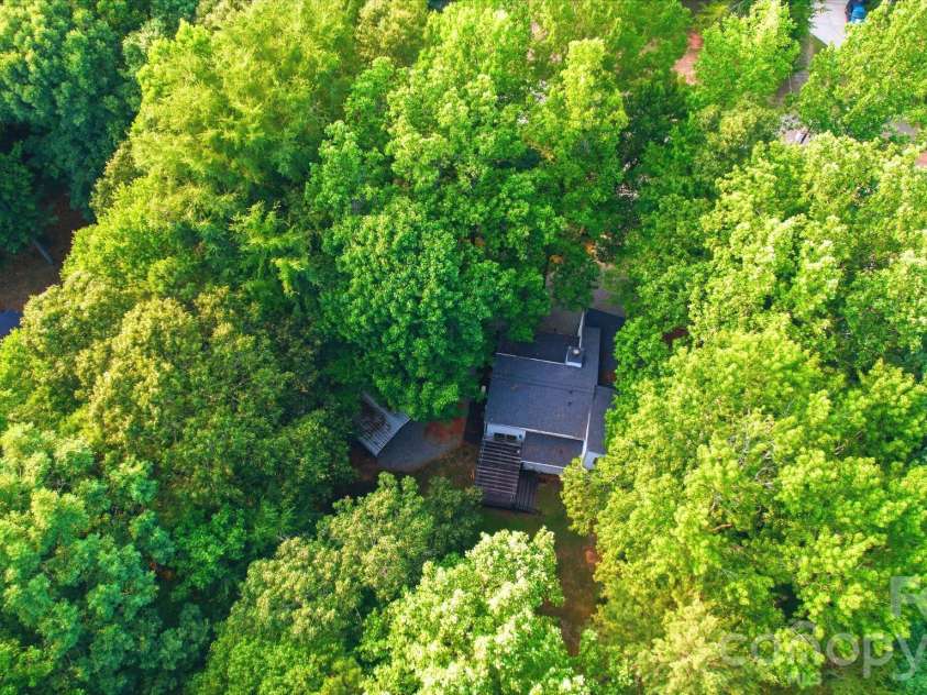 127 Rustic Way Lane, Mooresville, NC 28117.  MLS# CAR4387871, YatesRealty ID 35632. 