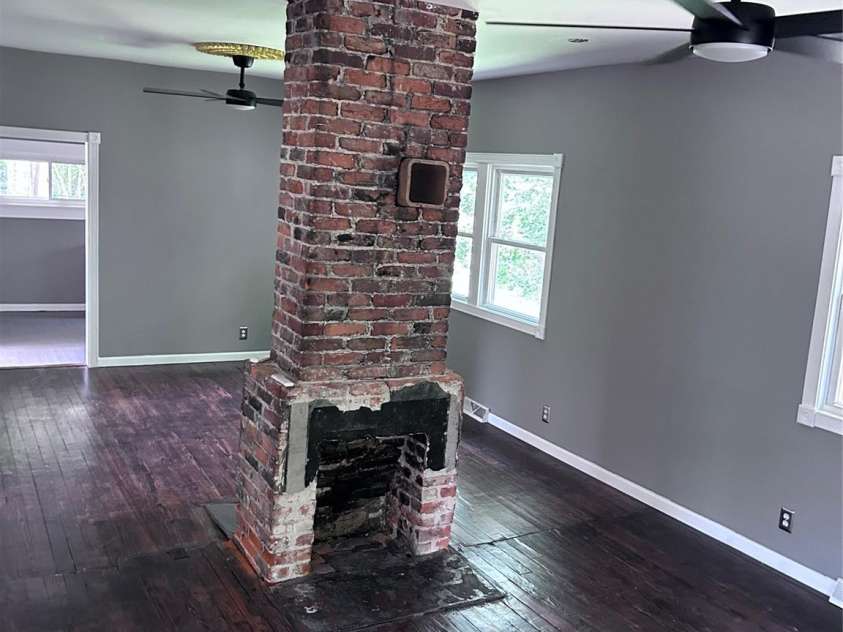 12 Penley Avenue, Asheville, NC 28804.  MLS# CAR4379338, YatesRealty ID 35634. 