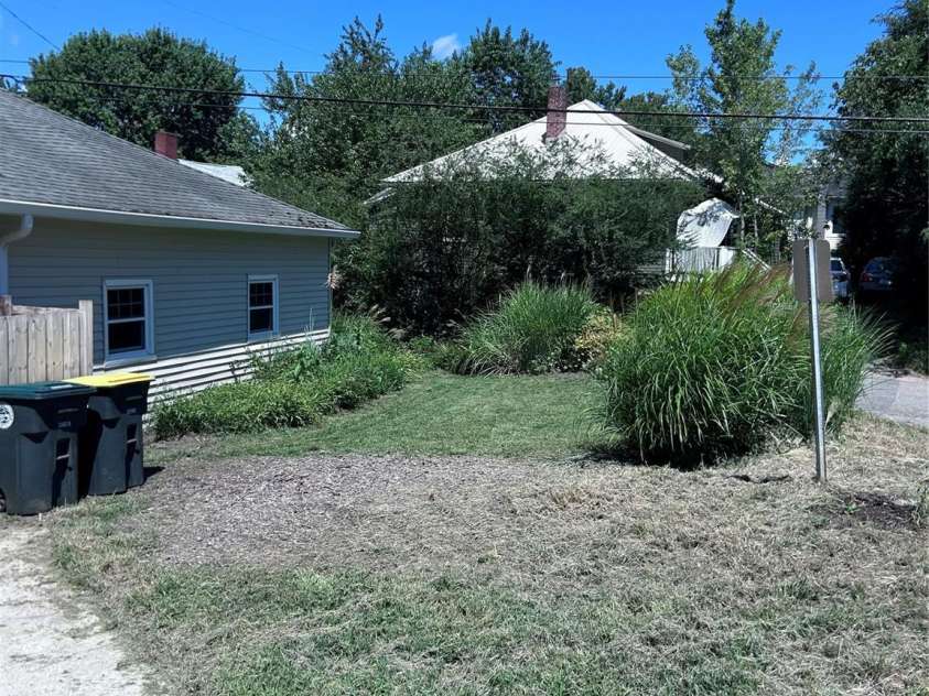 12 Penley Avenue, Asheville, NC 28804.  MLS# CAR4379338, YatesRealty ID 35634. 