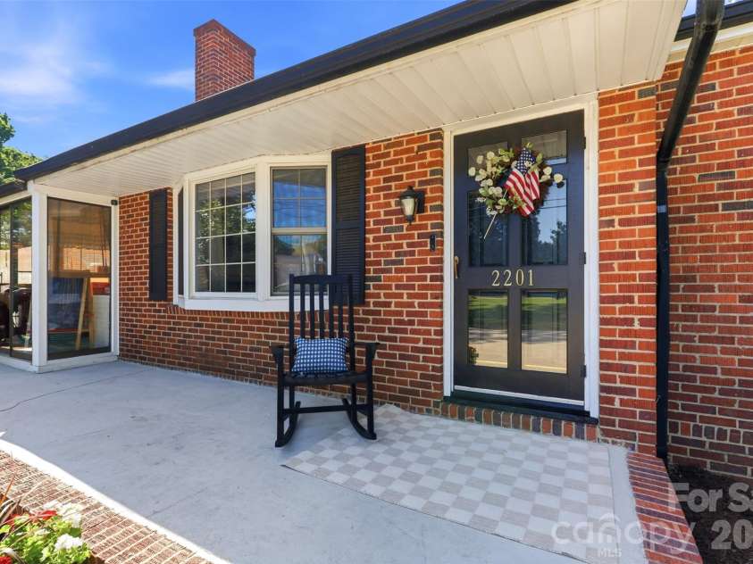 2201 Armstrong Park Drive, Gastonia, NC 28054.  MLS# CAR4399022, YatesRealty ID 35637. Front Entry