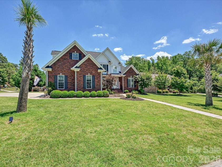 305 Spurs Court, Rock Hill, SC 29732.  MLS# CAR4396418, YatesRealty ID 35638. 