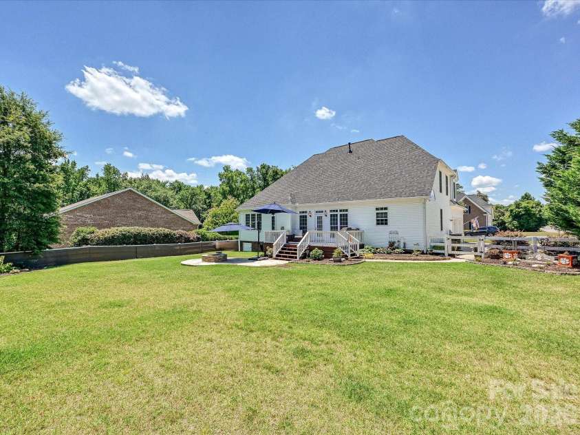 305 Spurs Court, Rock Hill, SC 29732.  MLS# CAR4396418, YatesRealty ID 35638. Backyard
