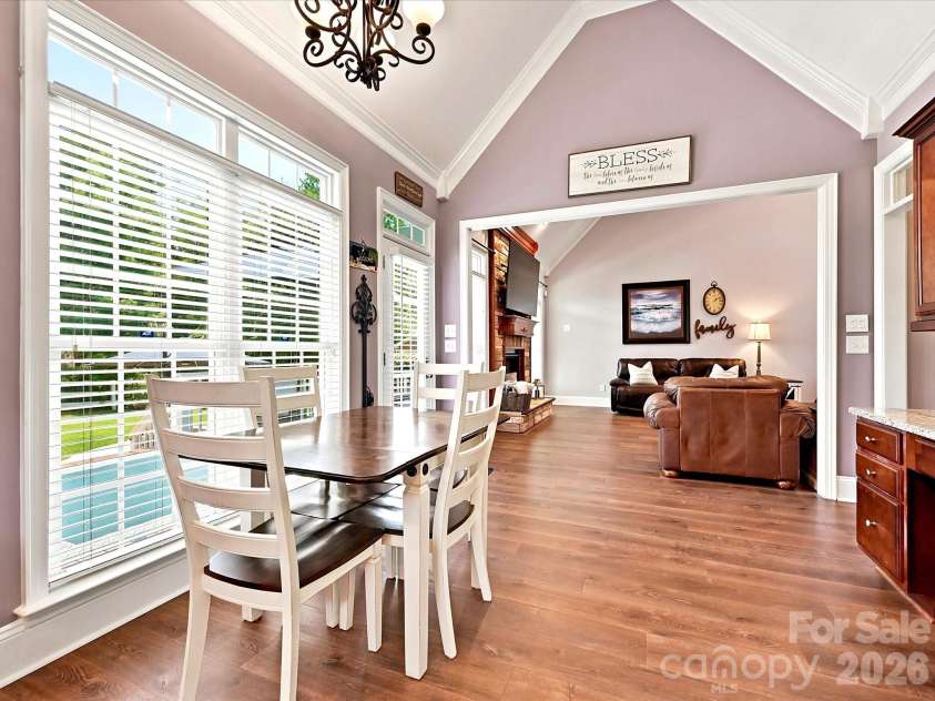 305 Spurs Court, Rock Hill, SC 29732.  MLS# CAR4396418, YatesRealty ID 35638. Breakfast