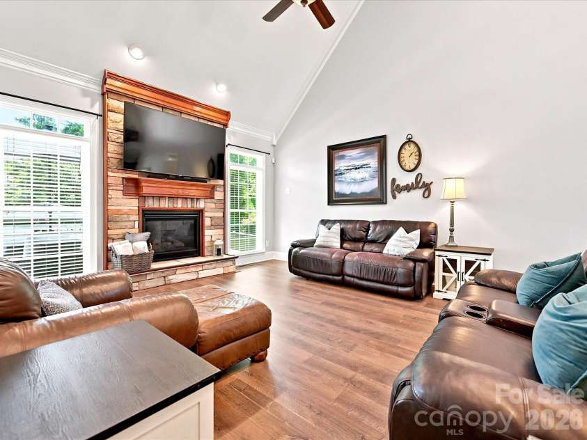 305 Spurs Court, Rock Hill, SC 29732.  MLS# CAR4396418, YatesRealty ID 35638. Den