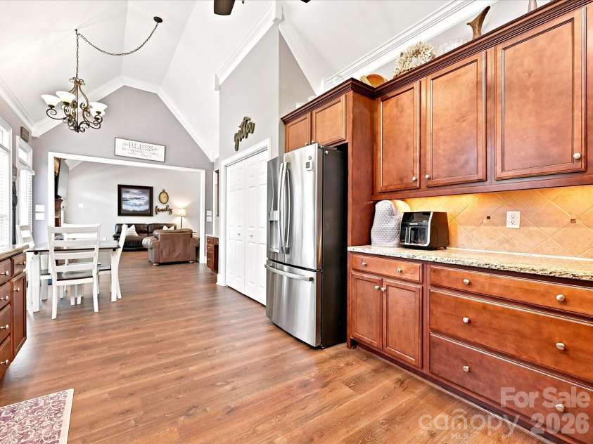 305 Spurs Court, Rock Hill, SC 29732.  MLS# CAR4396418, YatesRealty ID 35638. Kitchen