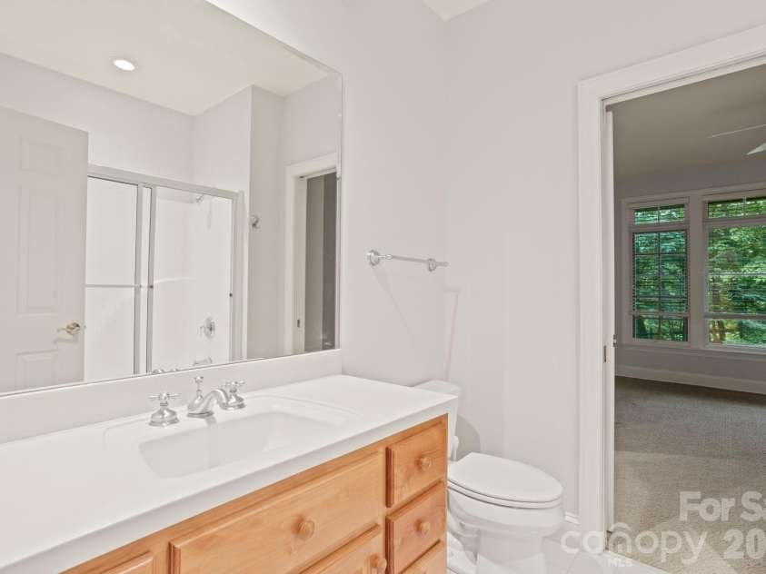 132 Berry Creek Drive, Flat Rock, NC 28731.  MLS# CAR4342360, YatesRealty ID 3564. 