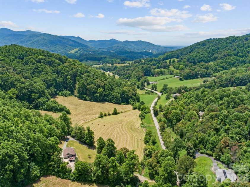 189 Poverty Branch Road, Barnardsville, NC 28709.  MLS# CAR4354105, YatesRealty ID 3564. 