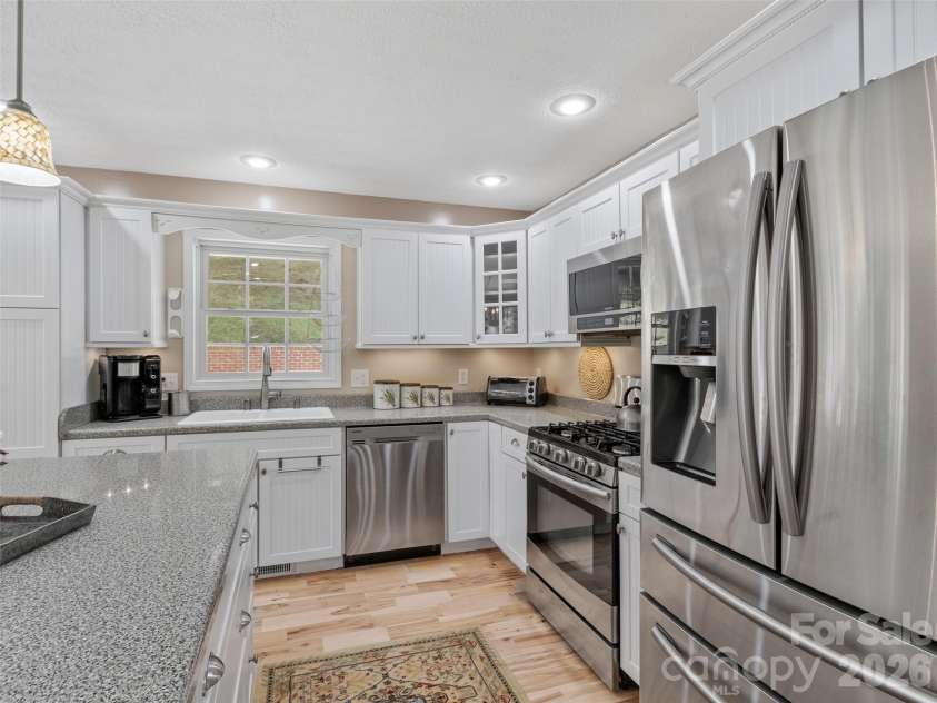 189 Poverty Branch Road, Barnardsville, NC 28709.  MLS# CAR4354105, YatesRealty ID 3564. 