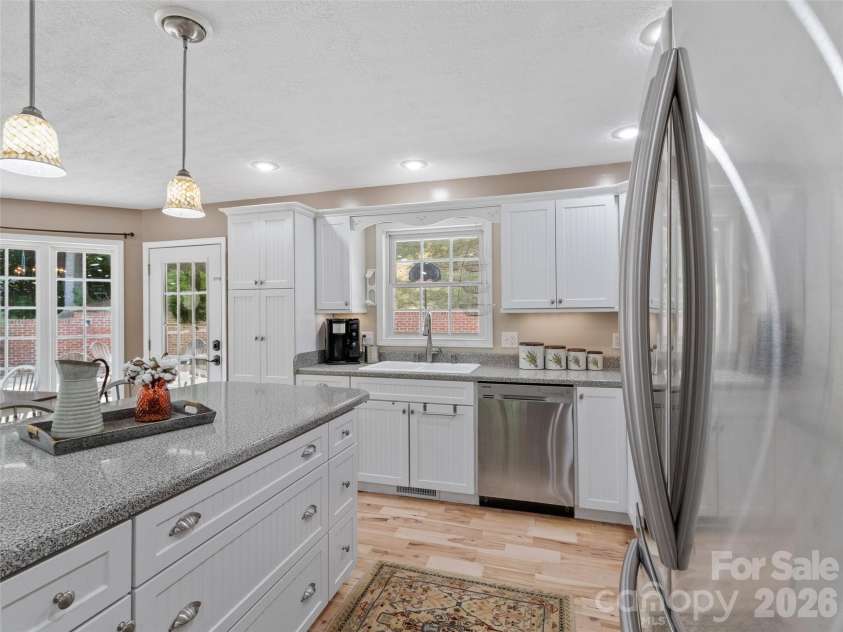 189 Poverty Branch Road, Barnardsville, NC 28709.  MLS# CAR4354105, YatesRealty ID 3564. 