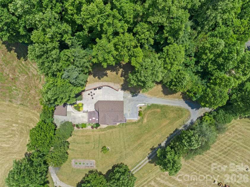 189 Poverty Branch Road, Barnardsville, NC 28709.  MLS# CAR4354105, YatesRealty ID 3564. 