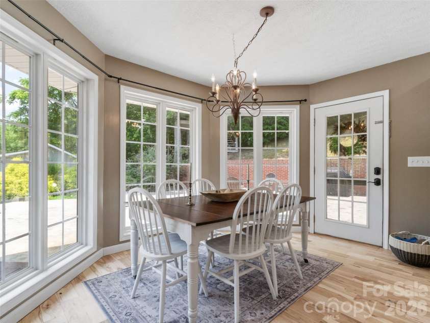 189 Poverty Branch Road, Barnardsville, NC 28709.  MLS# CAR4354105, YatesRealty ID 3564. Dining area