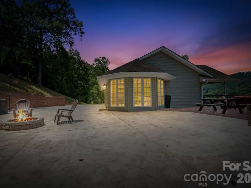 189 Poverty Branch Road, Barnardsville, NC 28709.  MLS# CAR4354105, YatesRealty ID 3564. Patio