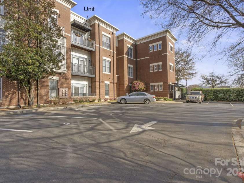 792 Davidson Street, Charlotte, NC 28202.  MLS# CAR4235117, YatesRealty ID 3564. Beautiful Campus with Full Brick Buildings