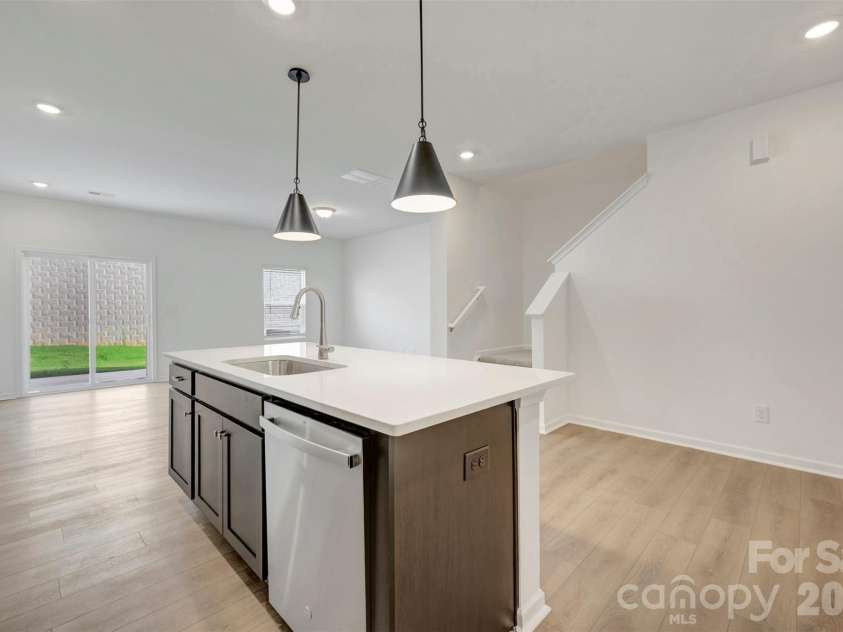406 Hendley Drive, York, SC 29745.  MLS# CAR4400896, YatesRealty ID 35641. Kitchen
