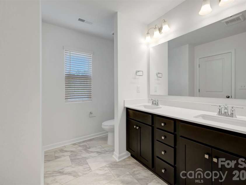 406 Hendley Drive, York, SC 29745.  MLS# CAR4400896, YatesRealty ID 35641. Owner's suite