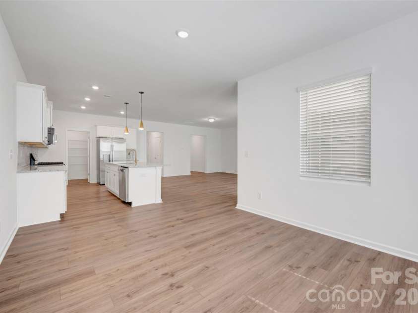 1550 Kate Cecil Way, York, SC 29745.  MLS# CAR4400872, YatesRealty ID 35642. Breakfast area